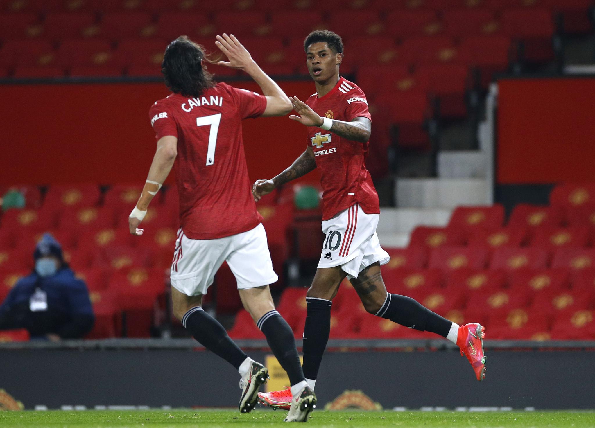 由於他涉及 由於他涉及